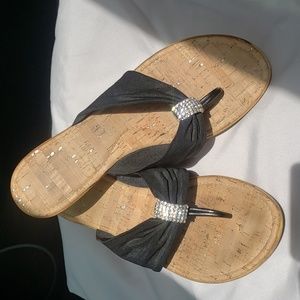 Lightweight black thong sandals with rhinestones